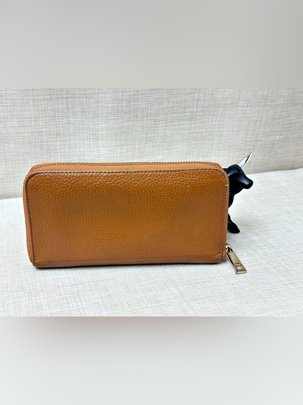 Laura Di Maggio Leather Zip-Around Wallet in Brown